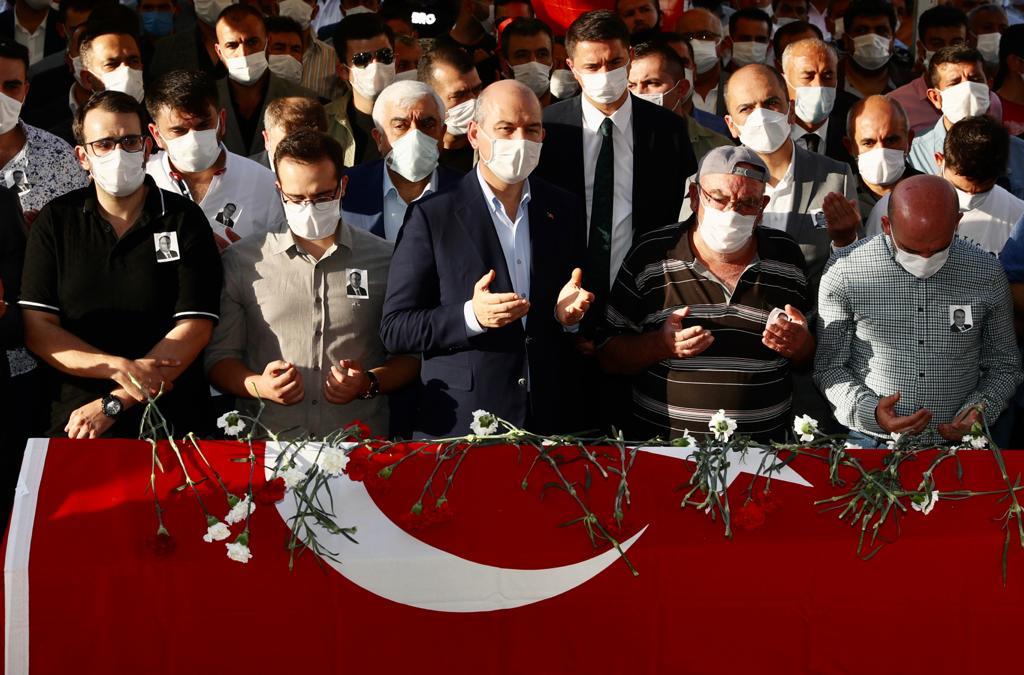 Kilis Belediye Başkanımız Mehmet Abdi Bulut'u Kilis'te Hakk'a uğurladık. Rabbim rahmet eylesin. Başımız sağ olsun