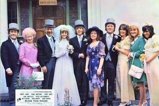 Happy 70th Birthday to #RobinAskwith, seen here with co-stars #SidJames #DianaCoupland #SallyGeeson #CarolHawkins #TerryScott #JuneWhitfield #PatsyRowlands & #PeterButterworth in the feature film spin-off of the popular #ThamesTV sitcom #BlessThisHouse (1972) dir. #GeraldThomas