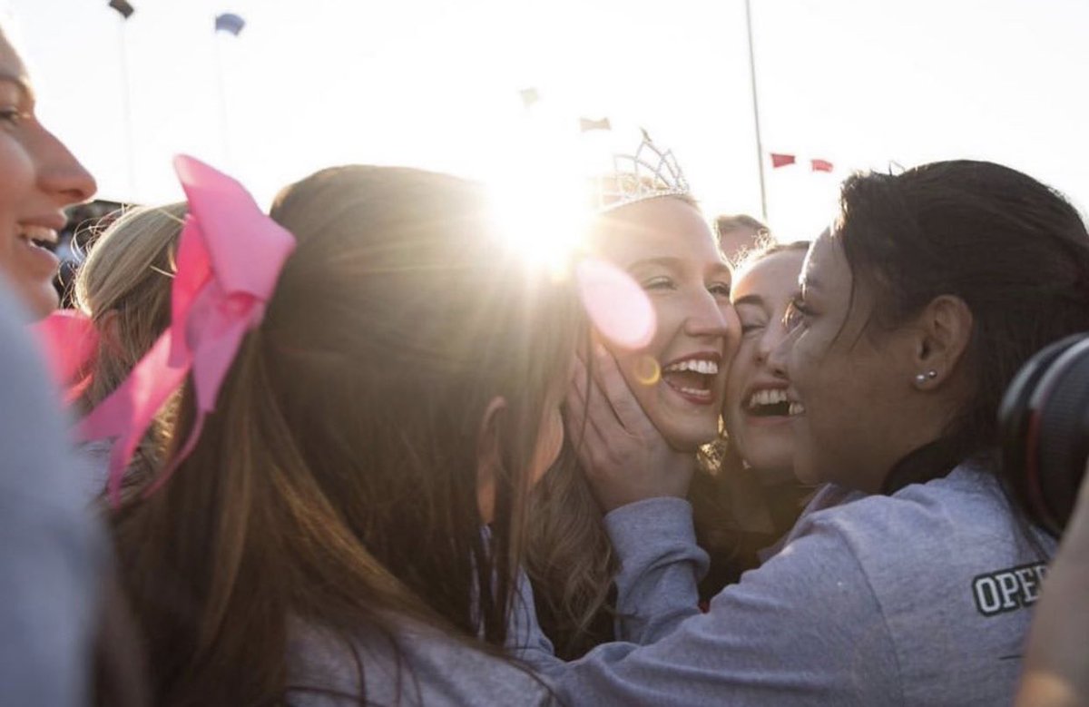 CalUCheer's tweet photo. Reminiscing on last years homecoming since we were separated this year! Throwback to this amazing week!! ❤️🖤👑 https://t.co/V58TOLKg9H