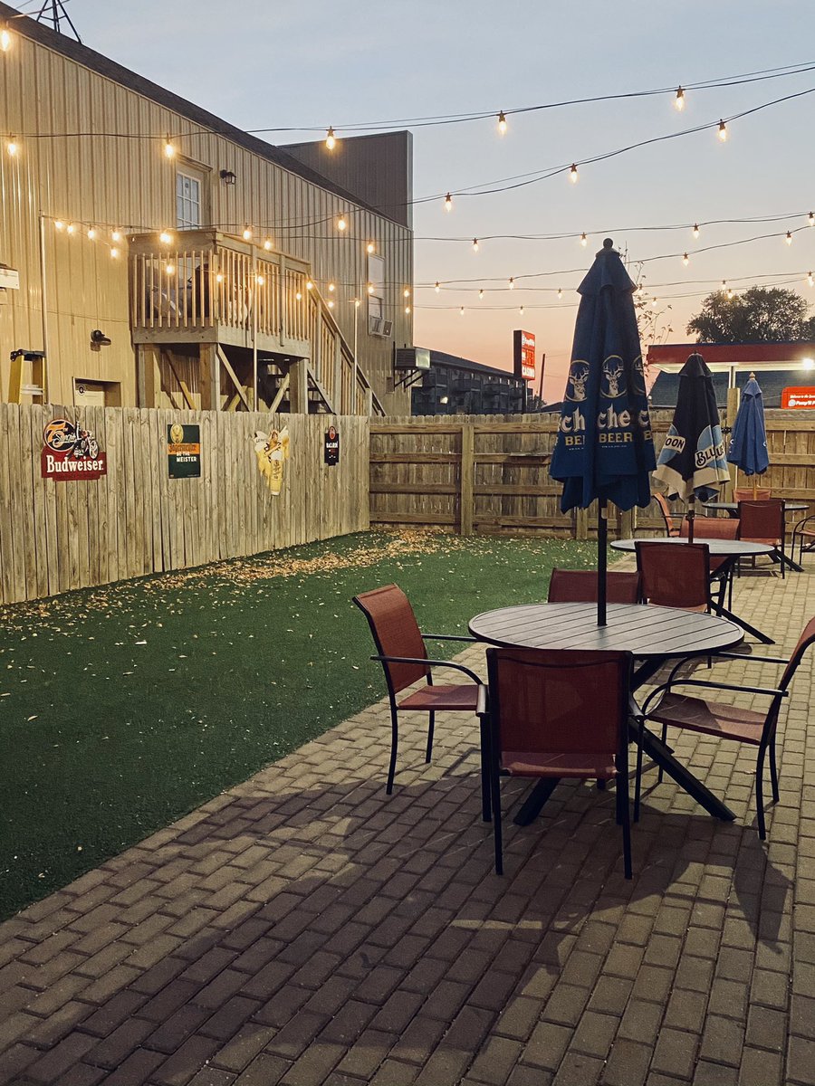 TheZooBar's tweet photo. It’s still patio season 🍁🍂 #thezoobarsd #fallpatio https://t.co/2U6HAB8tdl