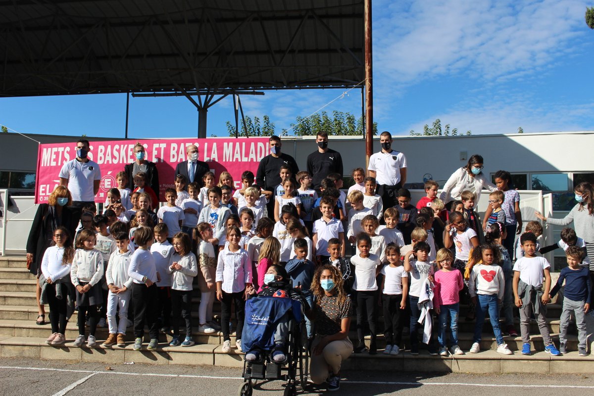 mhbofficiel's tweet image. Le @mhbofficiel s’engage auprès de @ELAOfficielle. 
🖊️Les joueurs du Montpellier Handball ont participé à la traditionnelle #Dictée ELA à 📍 l’École Élémentaire Blaise Pascal.  + d’infos➡️bit.ly/36Y7EoA