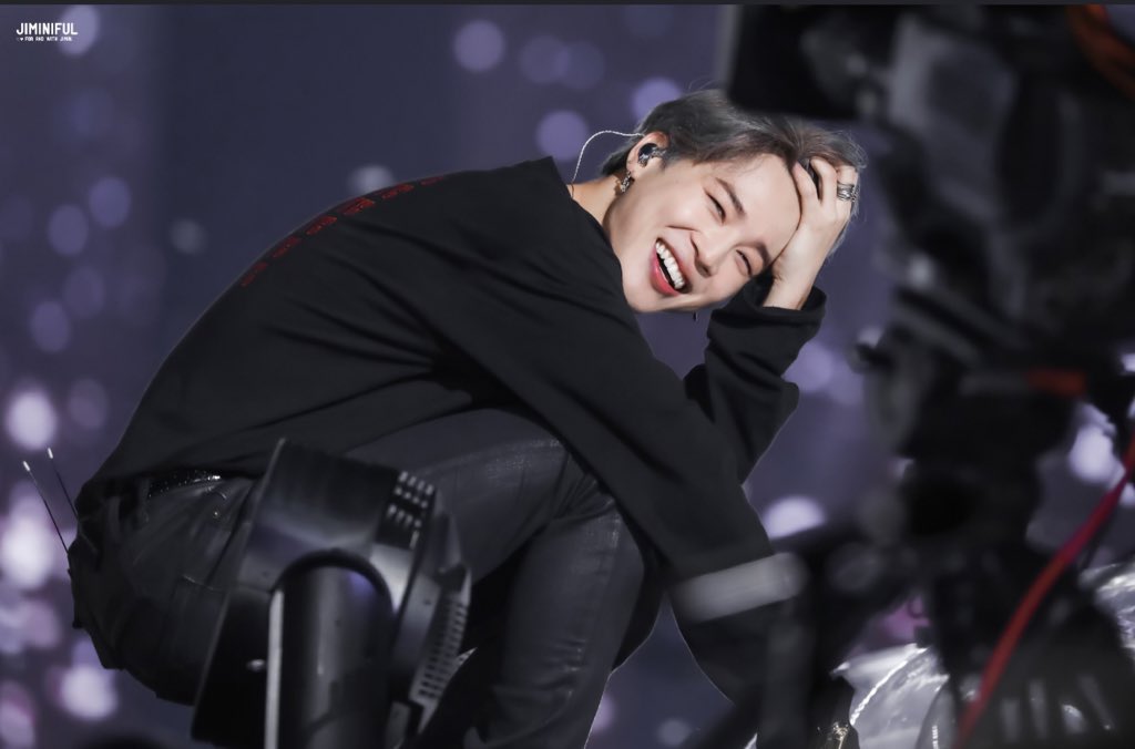 Luna_Lu_La's tweet photo. The tl looks so beautiful right now ❤️
#HappyBirthdayJimin #CutieSexyLovelyJimin 
@BTS_twt https://t.co/6A6UFt1JRq