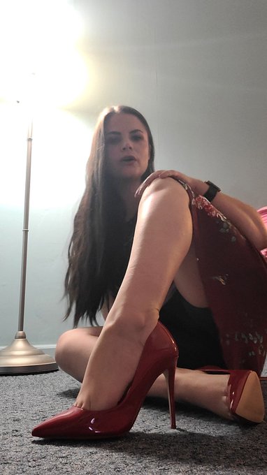 Thank you for the gorgeous gifts!! https://t.co/I1oWT79dxp