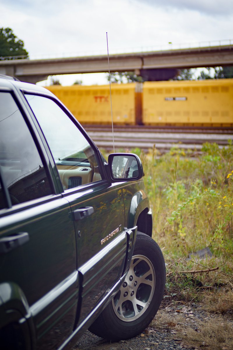 sailorsgarage1's tweet photo. One of my favorite spots. @Jeep
#jeep #grandcherokeezj #jeepzjclub #orvis #orvisedition #greenjeepsonly #sonyalpha #a7r #automotivephotography #automotivephotographer #green #jeepzj #train #explore #adventure #jeepadventures #urban https://t.co/dO0Sn985UP