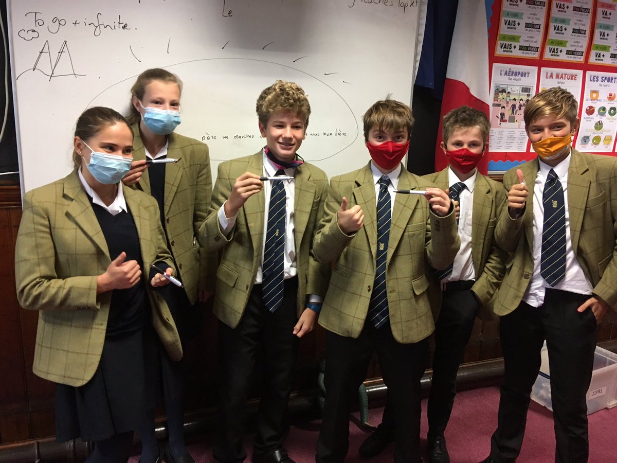 Mvdsedberghsch1's tweet photo. Year 9 surpassing themselves and winning their MFL legend pens by creating the highest pyramid sentence! @Sedbergh_MFL @Sed_Academic https://t.co/Uz1MUcHwjm