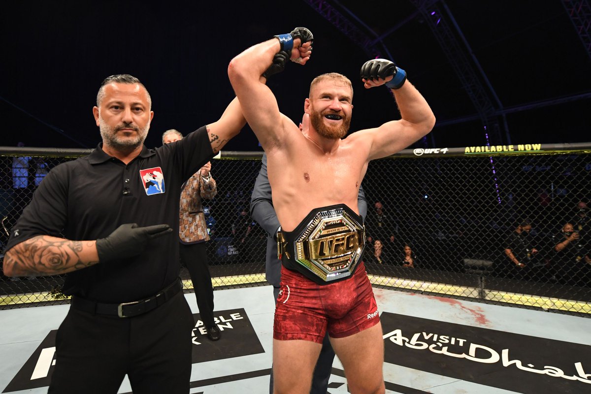 Morning Report: Jan Blachowicz says Jon Jones moved to heavyweight ‘to escape from the Legendary Polish Power’ (@jedkmeshew) https://t.co/leCls7ioSa https://t.co/fI7zc2d7hi