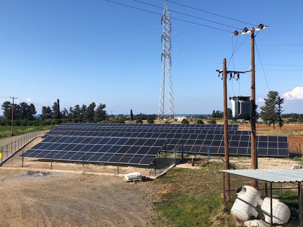 GoodWePower's tweet photo. Kompakt tasarımı ve güç artırma fonksiyonu ile #TÜVRheinland Ödüllü #GoodWe #MTSerisi, Kıbrıs'taki #solar projelerde tercih edilmeye devam ediyor.

Aydınköy'deki #112kW'lık sisteme, #GW60K-MT ile katkıda bulunmaktan dolayı mutluyuz.

#GoodWe #Cyprus #joytoinstall #güneşbizeyeter https://t.co/QeQlxND4FO