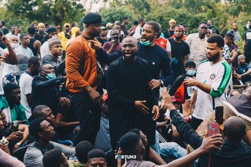 pharlem12's tweet photo. Don't say anything, just RT and Reply with #SARSMUSTEND https://t.co/ivlhM1ZkRb