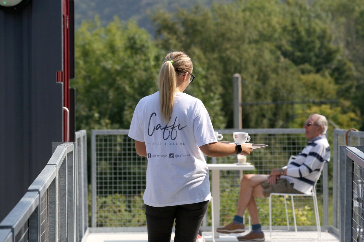 YShedMeliden's tweet photo. Cymrwch olwg ar y wefan newydd yma gan @GoNorthWales Mae wedi ei llunio er mwyn ein helpu ni i archwilio ein siroedd ein hunain yn ystod y cyfnod clo. Syniad da – ac, yn well fyth, mae’n arddangos gwybodaeth am @YShedMeliden hefyd #EatLocalShopLocal
https://t.co/VnqTGaJzuC https://t.co/8KFq0OP6ss