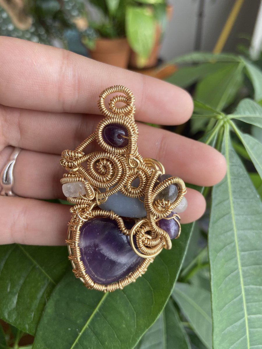 bellanae crystals & co🦋 tweet media