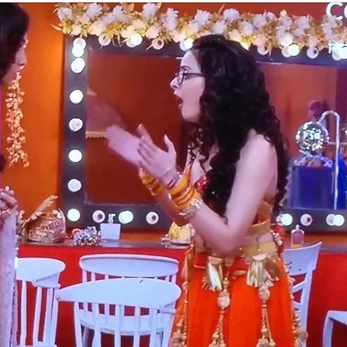 Fouziya38909805's tweet photo. One year of Saudamini, Awesome in giving Expressions, Amazing in that Role, Rocked &amp; Outstanding performance Jaan @shrenuparikh11 #ShrenuParikh #Saudamini #ColorsTV #awesomeexpression #amazingact #Ricked #oneyearold #lovelymemory @shrenuparikh11 https://t.co/NNwJh8nSuy