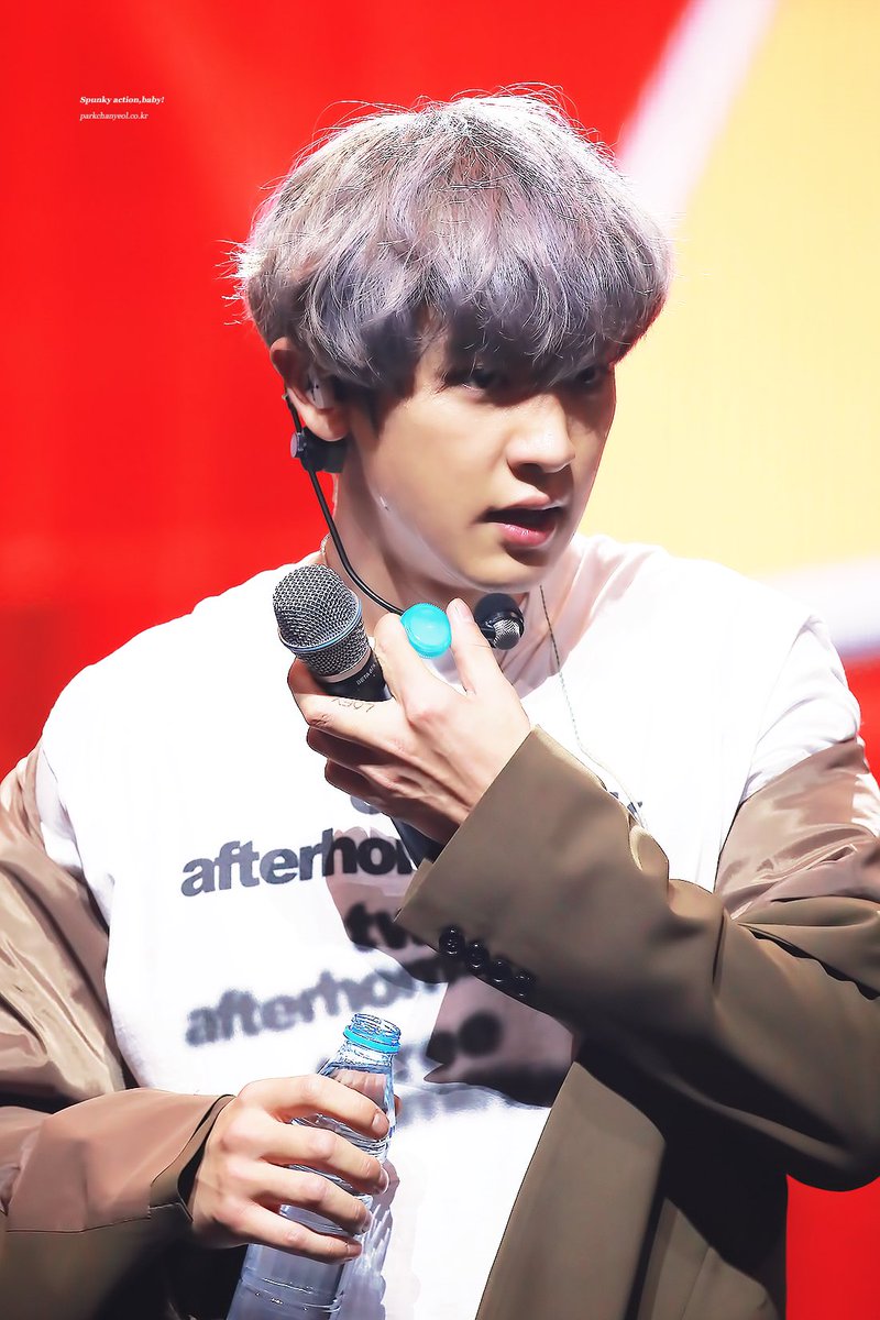 chanyeol pics tweet media