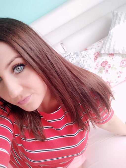 Hey S&uuml;&szlig;er ich w&uuml;nsche dir einen geilen Wochenstart ;)   https://t.co/mOTREPaRXP  besuche mich .... schau<a href="/tag/online"class="tags"><span>#online</span></a><a href="/tag/camgirl"class="tags"><span>#camgirl</span></a><a href="/tag/livecam"class="tags"><span>#livecam</span></a><a href="/tag/versaut"class="tags"><span>#versaut</span></a><a href="/tag/heiss"class="tags"><span>#heiss</span></a><a href="/tag/geil"class="tags"><span>#geil</span></a>