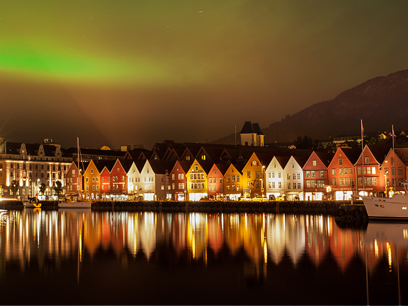 ExExpeditionsUK's tweet photo. Hunt for the northern lights next winter with @Hurtigruten.
Fares start from £1399pp for the 12 day Classic Round Voyage cruise from Bergen.  https://t.co/bc99u1YfEQ #northernlights https://t.co/lv90f6FHb3