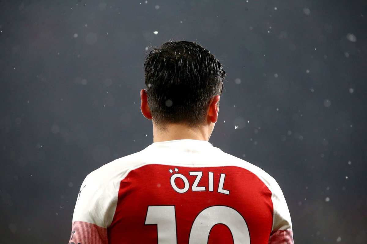 Mesut Özil is the only player in recorded history who has been the top scorer or assist provider in 3 of the top 5 European leagues. Dominance.