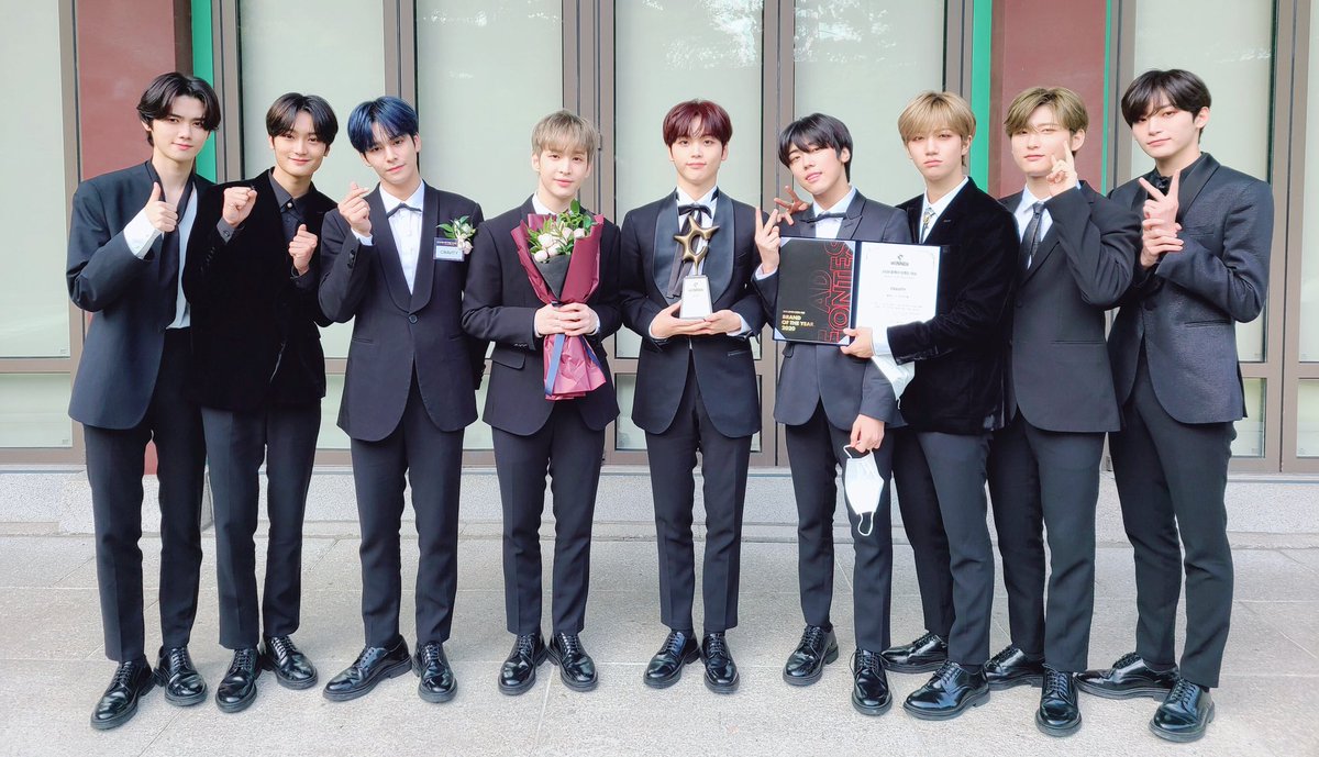 — 2nd ROTY 2020 Brand Of The Year (Male Group) 200927  #CRAVITY ♡ (201012 is the ceremonial to receive this award!)