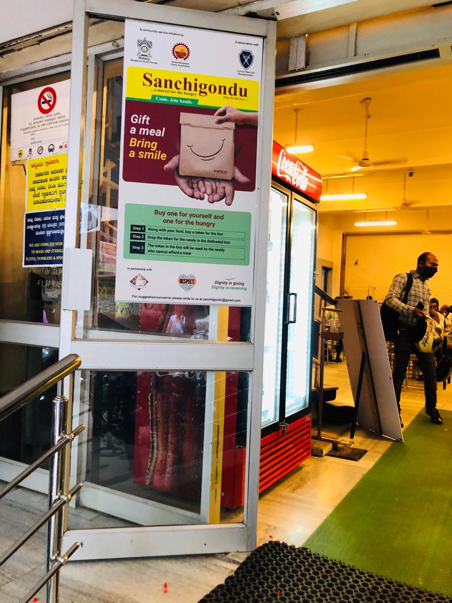 sanchigondu's tweet photo. SANCHIGONDU successfully serving the needy for over a week at Priyadarshini Restaurant, S.C. Road #PriyadarshiniRestaurant #sanchigondu #HELP #COVID19 #fightagainsthunger #FightBack #CoronaWarriors #EatOutToHelpOut #rbsp #bbha #bringasmile #coronawarriorsbsk https://t.co/2Vig5M5XZF
