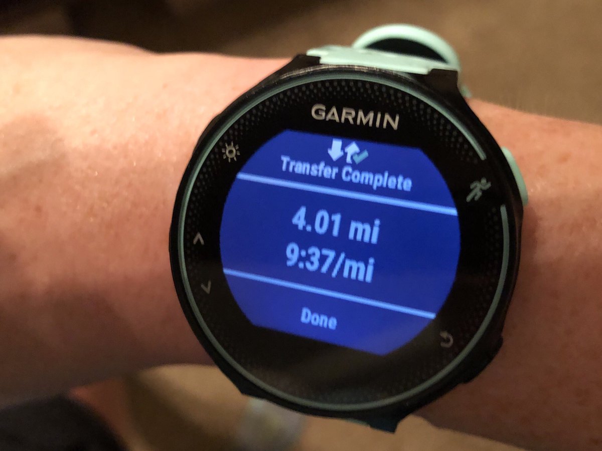 RunEatBeHappy's tweet photo. Slower one, but still the best way to start a Monday. Run✔️ bike ✔️ core✔️ hike... #running #hiketime #MondayMorning https://t.co/fAmrZJW4VZ