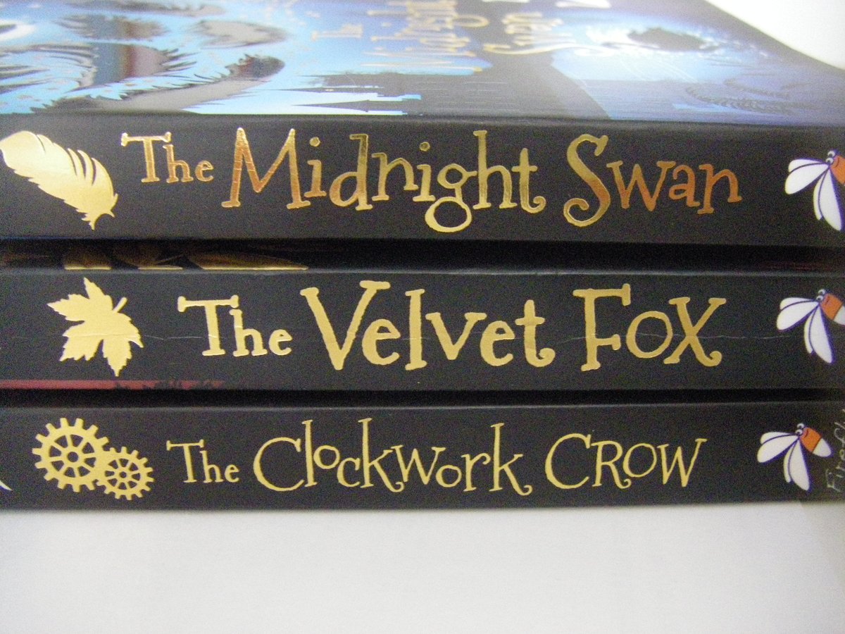 FisherAuthor's tweet image. FREE! To celebrate the Crow's finale I am giving away a signed set of the novels! Retweet and I will choose a name at random on Friday 16th. (UK only) Good luck! @FireflyPress