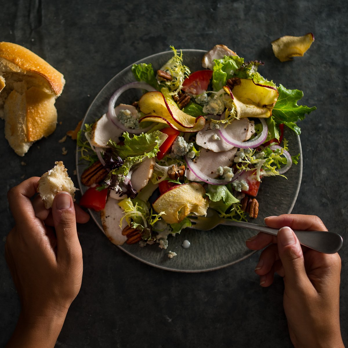 Tall and tan and young and lovely
The girl from I-Panera goes yummy 🥗

.

Mixed Green Salad with Grilled Chicken Breasts, Sliced Red Onion, Tomatoes, Apple Chips, Pecans and Crumbled Blue Cheese 🥗🍗🧅 🍅 🌰 🍎