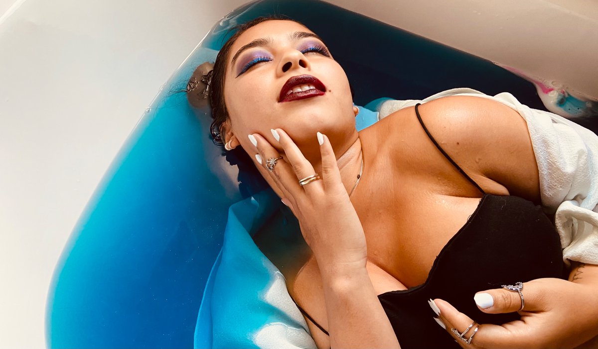 CommentatorSoph's tweet photo. Created a whole vision ✨ https://t.co/D7Xi7YSTrj