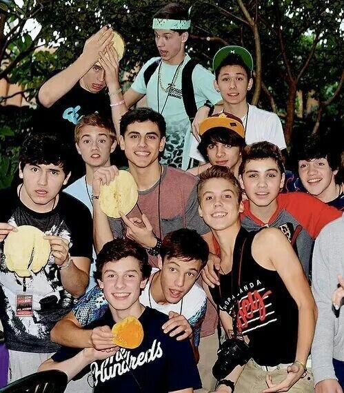 Gracieprotector's tweet photo. I love these guys i swear😂❤️ #magconfamily #polandlovesmagcon #magcon https://t.co/gOYLw7nWWJ