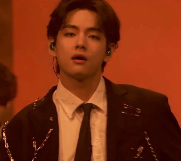 taehyvngpics's tweet photo. https://t.co/1aaQT0T0uK