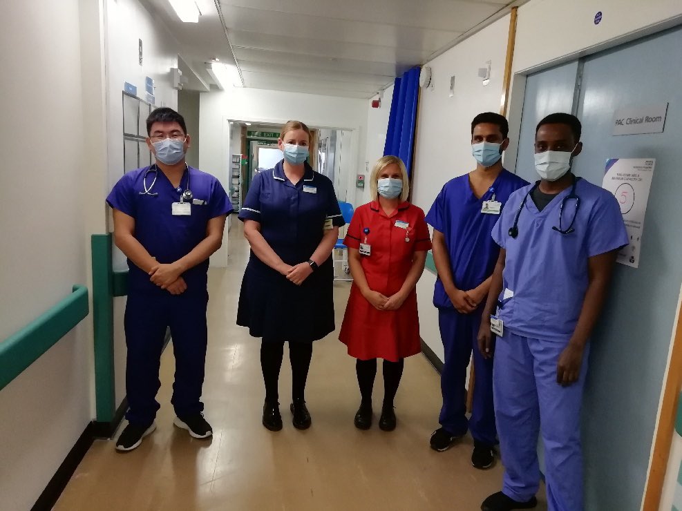 Trauma & Orthopaedics HHFT (@traumaorthohhft) on Twitter photo Come and join our friendly & dynamic MDT Orthogeriatric team <a href="/HHFTnhs/">Hampshire Hospitals</a> Always looking for ways to improve care for older people #frailty #advancingcare #nhsjobs <a href="/jwjlin/">Julian Lin</a> <a href="/claireeastick1/">Claire Eastick</a> @Slater1Anna
jobs.nhs.uk/xi/vacancy/916β¦ Come and join our friendly & dynamic MDT Orthogeriatric team <a href="/HHFTnhs/">Hampshire Hospitals</a> Always looking for ways to improve care for older people #frailty #advancingcare #nhsjobs <a href="/jwjlin/">Julian Lin</a> <a href="/claireeastick1/">Claire Eastick</a> @Slater1Anna
jobs.nhs.uk/xi/vacancy/916β¦