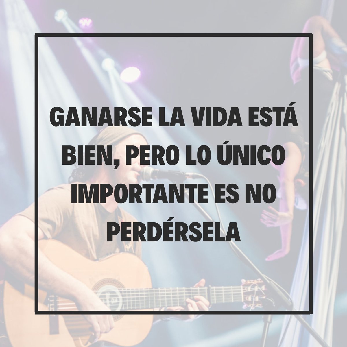 El Diván_FRASES tweet media