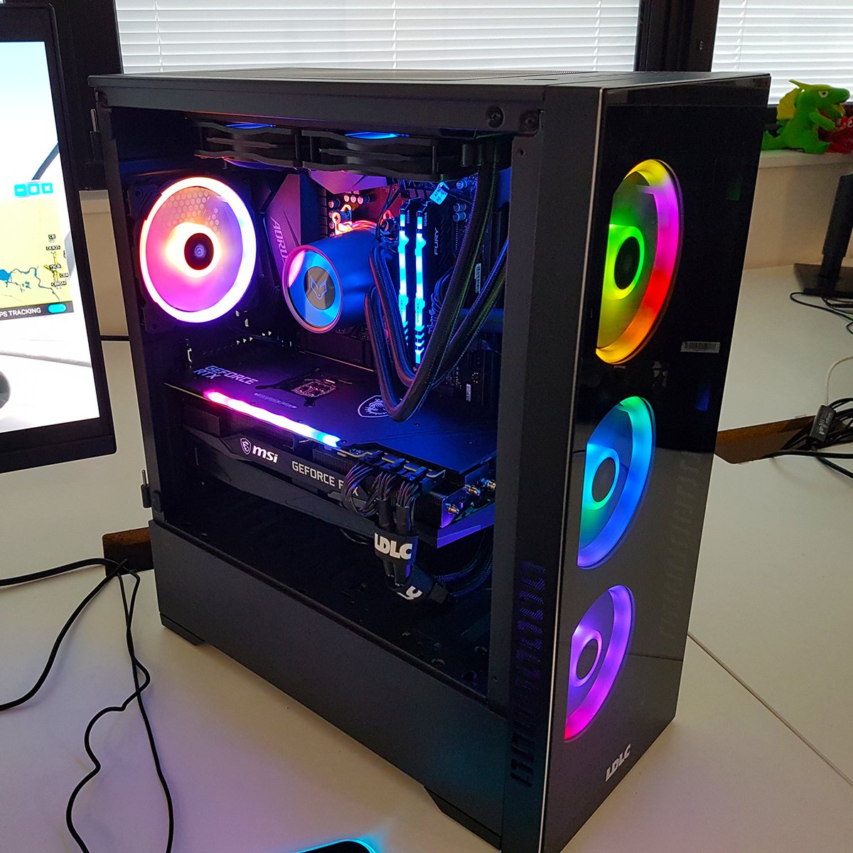 LDLC's tweet photo. Pour gagner, il faut participer 🎁
Retrouve le jeu dans le thread 👆
Bonne chance ! 🍀 https://t.co/fVVrj1BJfi