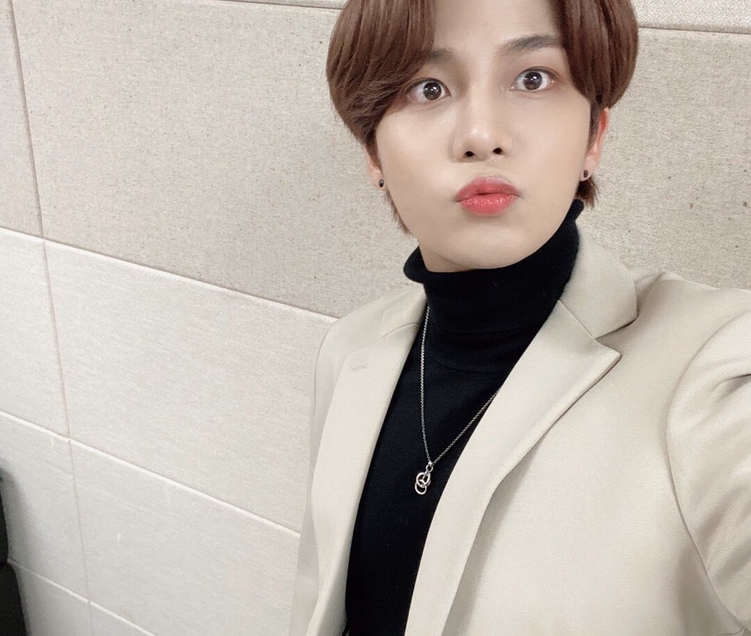 ATEEZofficial's tweet photo. [#종호] 에이티니!! 올해 생일도 행복하게 해줘서 너무 고마워용💟
#ATEEZ #에이티즈 https://t.co/Upesn6QGjX