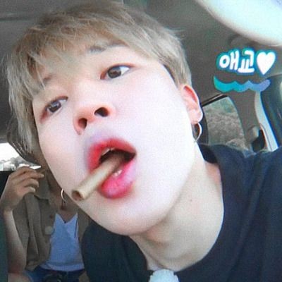 4) Your lipsIs it normal to find lips attractive? If it isn't, I wouldn't mind making an exception for you. I really love how plump your lips are. They are definitely one of your assets. How do you maintain those lips tho? I'm really curious 