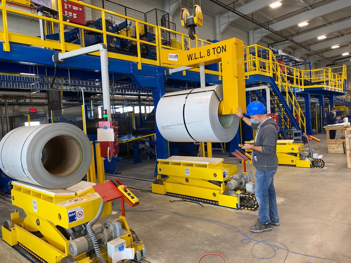 FalkPanel's tweet image. FALK Panel personnel loaded the first coils of steel onto our de-coilers. 

The commissioning of our new line continues on schedule! 

Our four, 16-ton de-coilers are designed for maximum manufacturing efficiency.