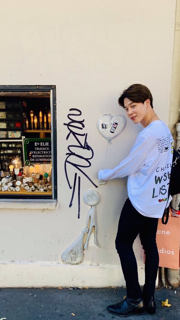 happy birthday, my coziest home 🏠.
— ♡ thank you for being born, for bringing a slice of heaven on earth. you've been my constant reason for living a happy life and my gratitude towards you will livelong. i love you jimin, the greatest love of all.
#HealingFairyJimin #JIMIN