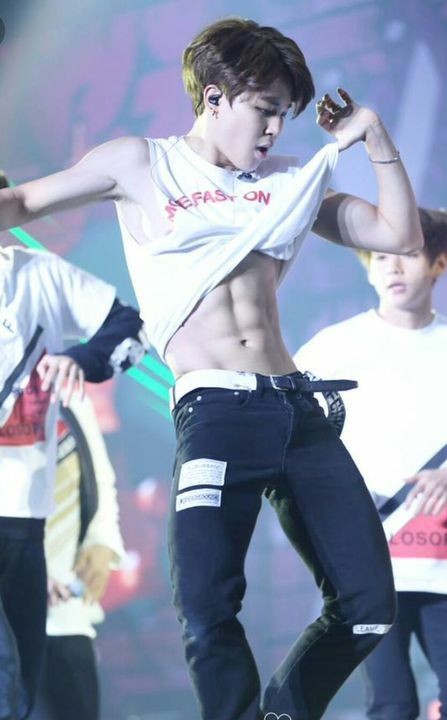 16) Your absof course, who doesn't love abs? I have more pictures in my gallery but 4 pics are enough i guess 