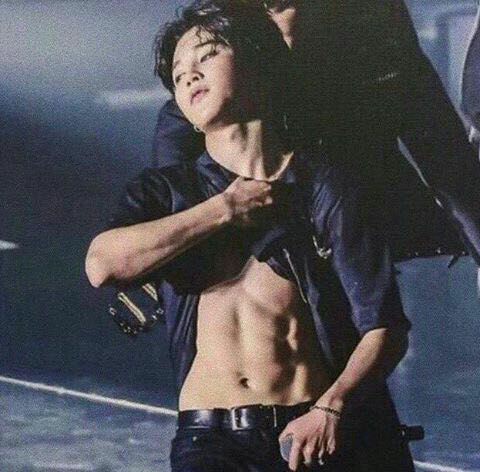 16) Your absof course, who doesn't love abs? I have more pictures in my gallery but 4 pics are enough i guess 
