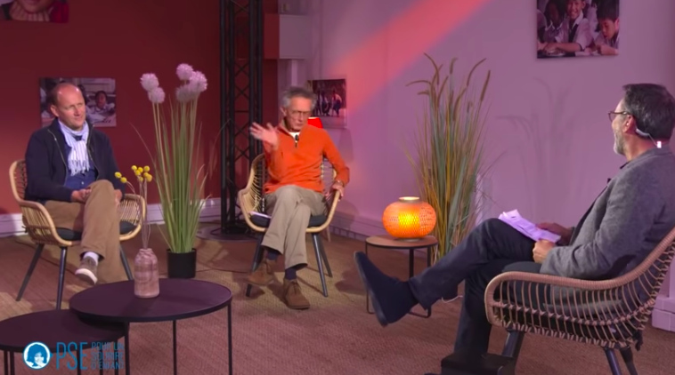 📽️ Vous avez manqué l'émission solidaire sur l'association Pour Un Sourire d'enfant présentée par Frédéric Lopez ?  

Voici le replay ▶️ youtube.com/watch?v=GhFeks…

#PSE #Association