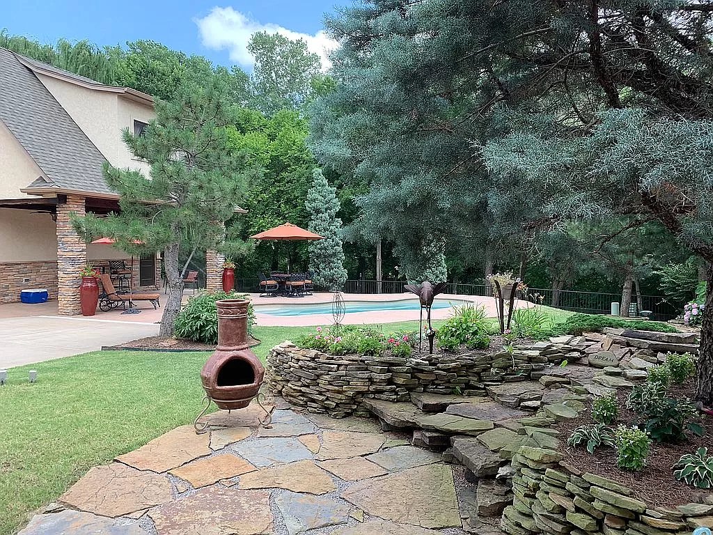 wrc_ok's tweet photo. We are loving this listing in OKC! The exterior stone๐๐ #oklahoma #okrealestate https://t.co/PABdlwPB8x