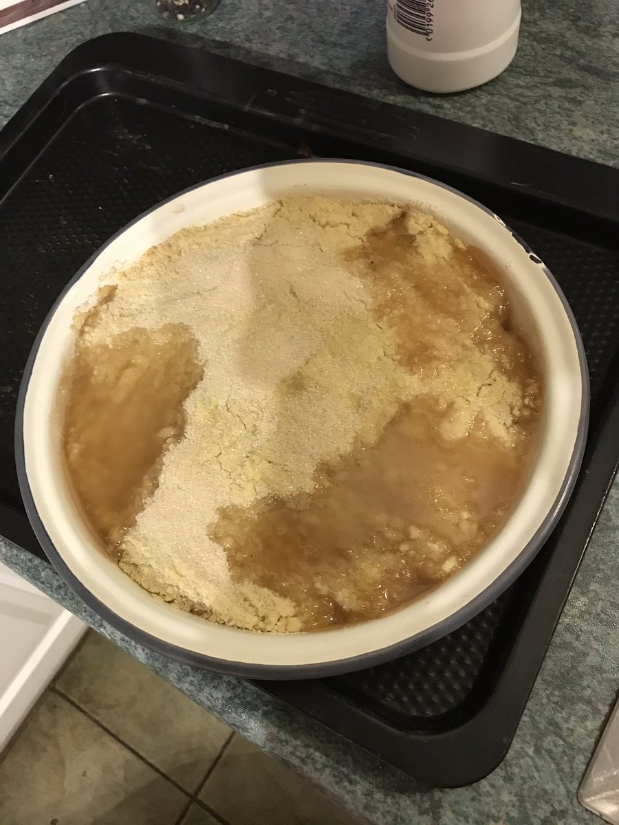 jessamyntownley's tweet photo. It may not look the most glamorous but I made a super yummy pear crumble tonight courtesy of grandad Normanβs poached pears! #pearcrumble #pudding #poachedpears https://t.co/aSemfYSkBB