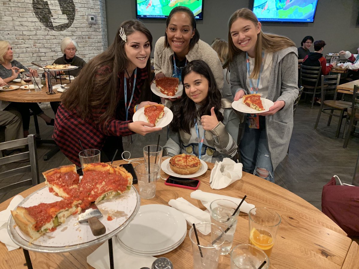 fallinbacktolix's tweet photo. happy one year of ace midwest! special thanks to katie, chhany, lexi, and anshe for letting me tag along with them that weekend! definitely never forgetting this experience ! love you guys 🖤 https://t.co/fCCVJIF0sK