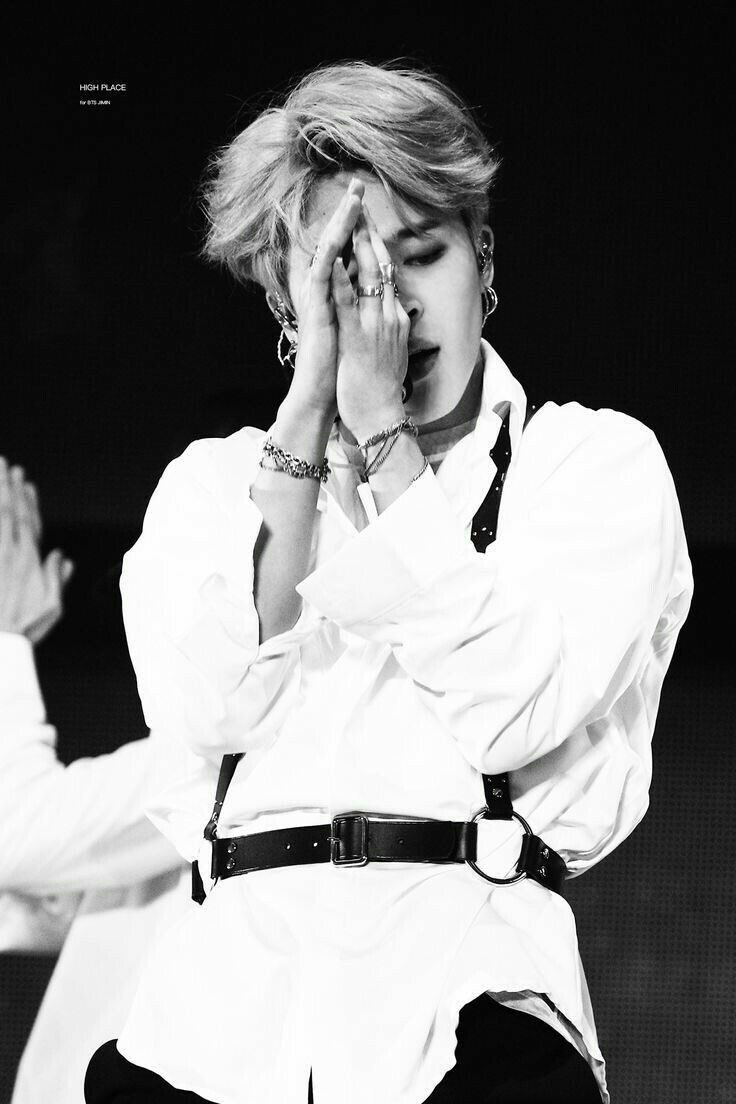 myself9795's tweet photo. Happy BIRTHDAY my love 💜💜💜#JIMINDAY #jiminbirthday #JIMIN #JIMINOURHAPPINESS #JiminBornToShine #BTS @BTS_twt https://t.co/TqvAOQYp8u