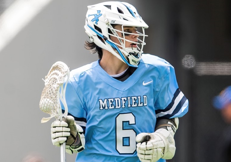 He's the third of his brothers to make plans to play in D-1. But see what makes Loyola-committed junior Luke Murphy of Medfield (Mass.) the unique player he is 
▶️ laxjournal.com/loyola-bound-l…