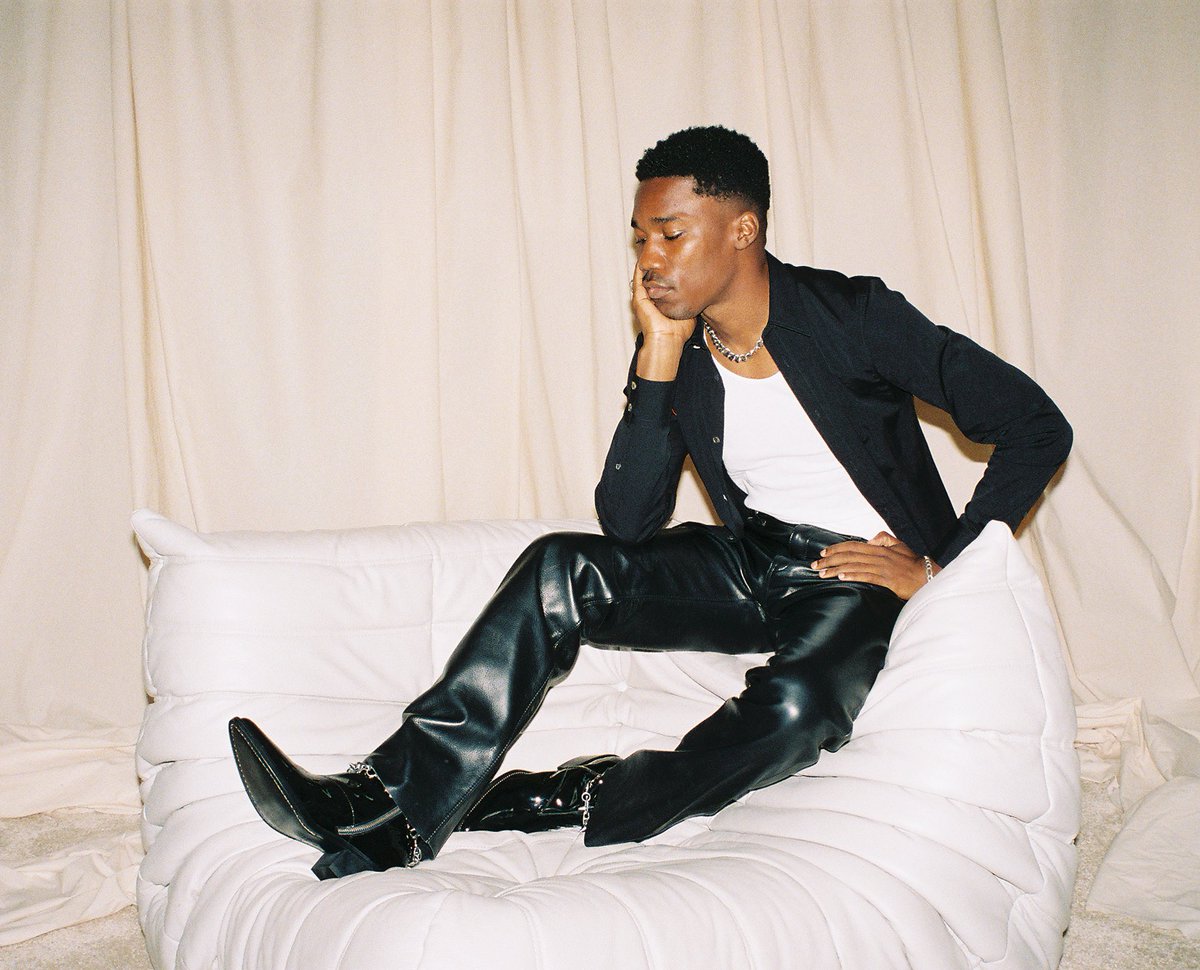 Conversation with <a href="/goatapp/">GOAT</a> 🗣💔 goat.com/greatest/giveon