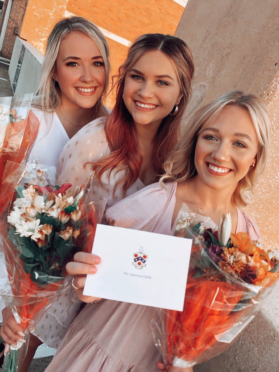 SHSU_FIJI's tweet photo. Congratulations to our newest Sweethearts! Thank you for your support with all that y’all do. We couldn’t be happier to have such beautiful ladies represent the best men on campus! #Sweethearts #RushFiji https://t.co/tN9G6Ro21a