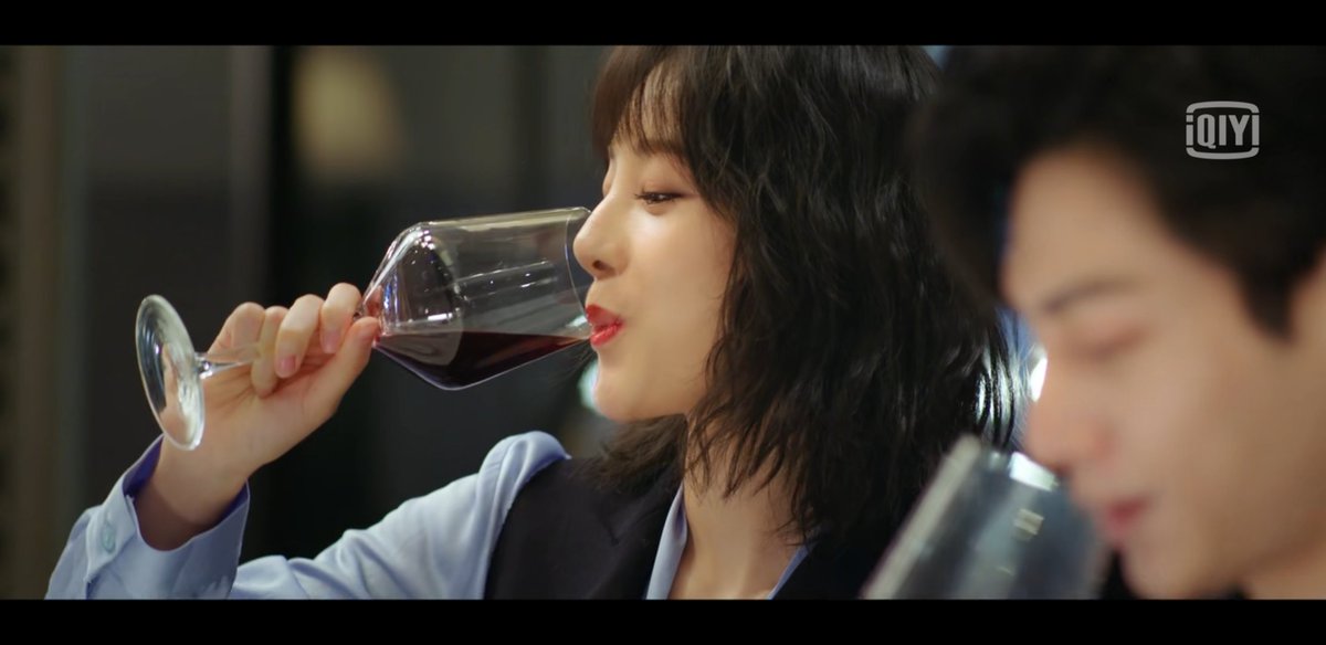 In my random tweet of the day...I notice that red wine is almost always the wine used in shows. The mister said it's for visual purposes but as a white wine enthusiast I always feel put out.  #amwatching  #LoveIsSweet