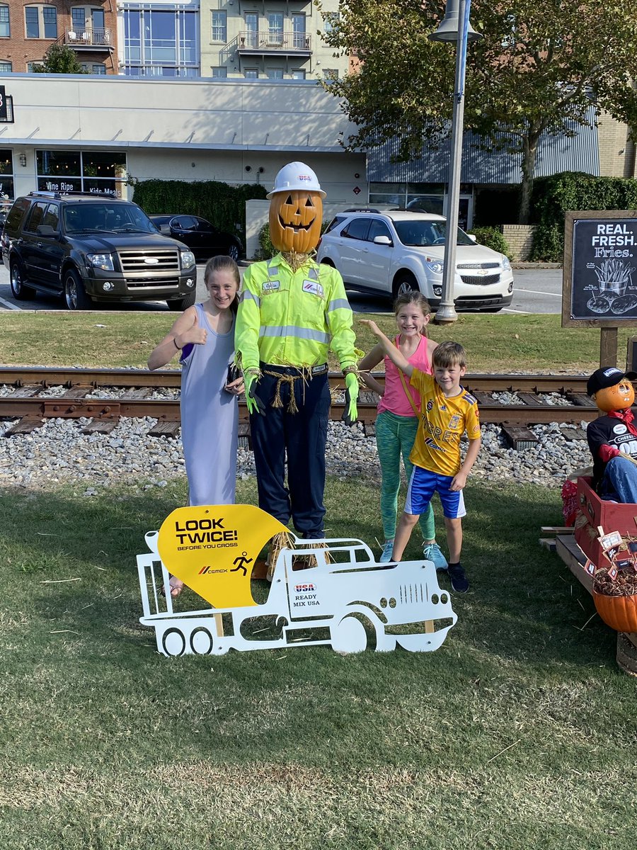 langtonrj's tweet photo. Checking out the @CEMEX_USA #RMUSA Atlanta entry in the @woodstockgagov Holloween scarecrow contest!  #zero4life #looktwice https://t.co/tZy86BO7hh
