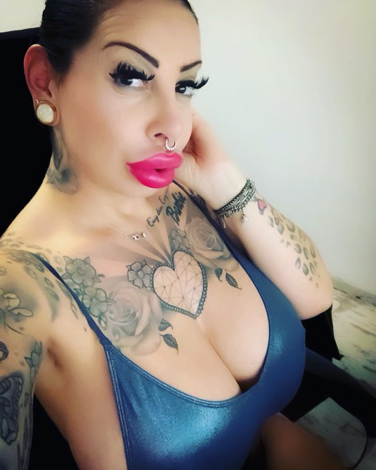 Kisses from Berlin💋 I wish you a good start into the week ❤️ #berlin #love #kiss #germany #biglips #swimsuit<a href="/tag/love"class="tags"><span>#love</span></a><a href="/tag/swimsuit"class="tags"><span>#swimsuit</span></a><a href="/tag/mood"class="tags"><span>#mood</span></a><a href="/tag/germany"class="tags"><span>#germany</span></a><a href="/tag/porn"class="tags"><span>#porn</span></a><a href="/tag/bitch"class="tags"><span>#bitch</span></a><a href="/tag/berlin"class="tags"><span>#berlin</span></a>