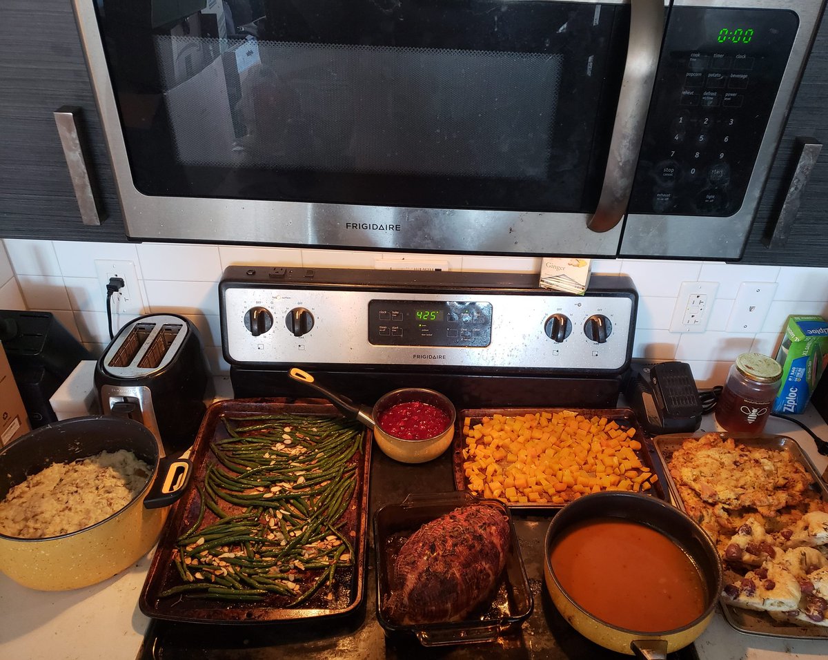 steppingryan's tweet image. Happy Thanksgiving to my fellow Canadians!!!