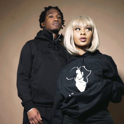 kopenafriq's tweet photo. #NewProfilePic https://t.co/xv6Gp5a0Dl