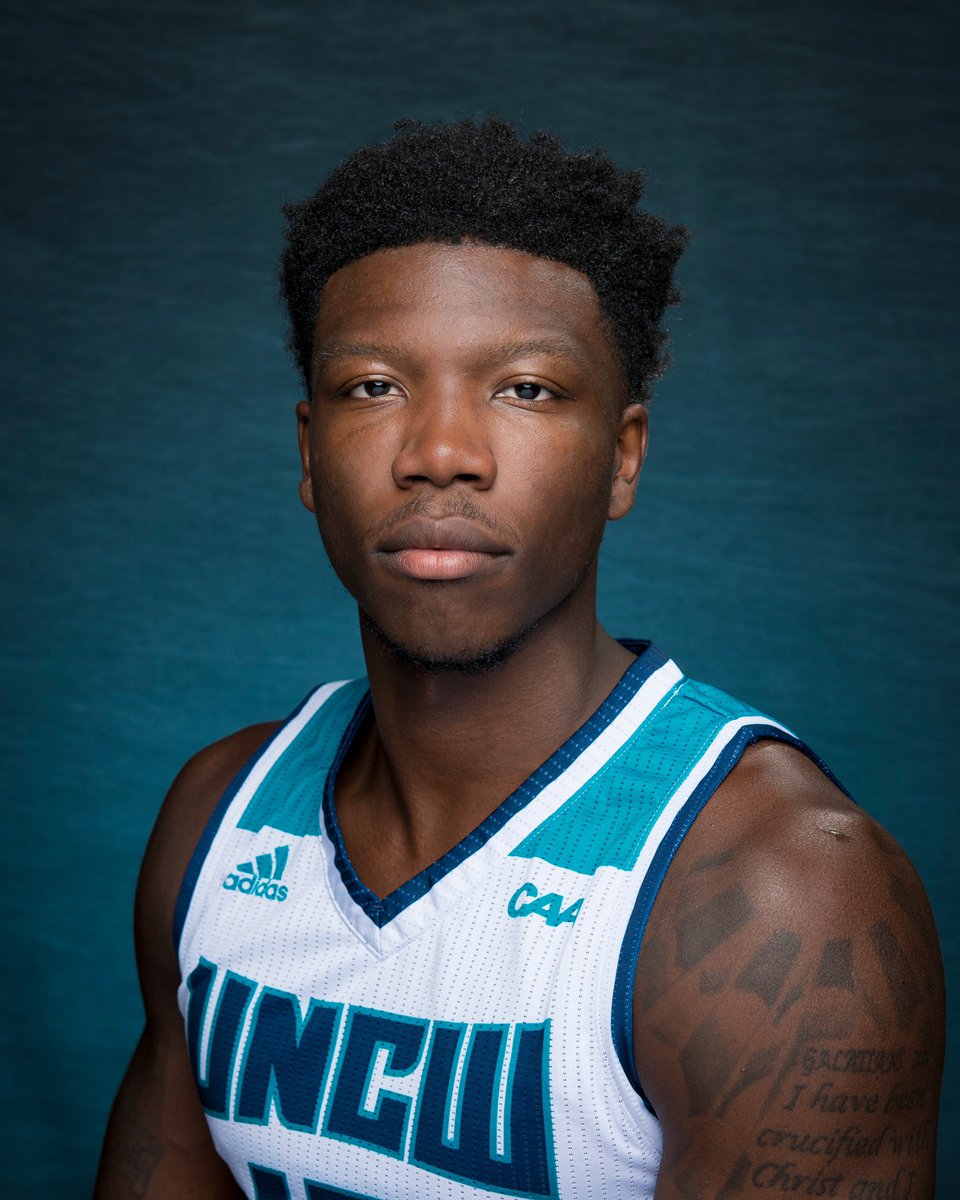 uncw basketball jersey